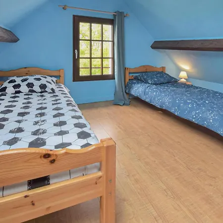 3 Bedroom Amazing In Grandmesnil Le Renouard