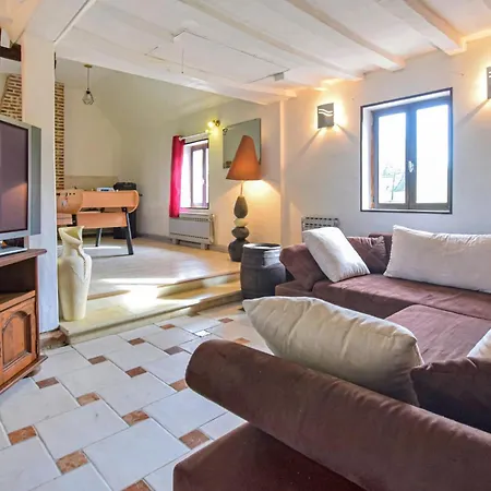 Vakantiehuis 3 Bedroom Amazing In Grandmesnil