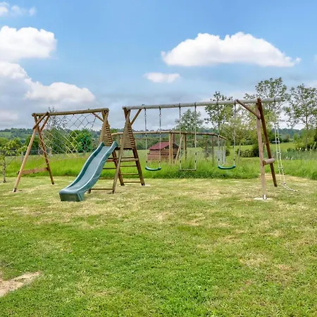 Holiday home 3 Bedroom Amazing In Grandmesnil *