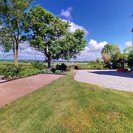 Holiday home 3 Bedroom Amazing In Grandmesnil Le Renouard