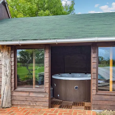 3 Bedroom Amazing In Vakantiehuis *