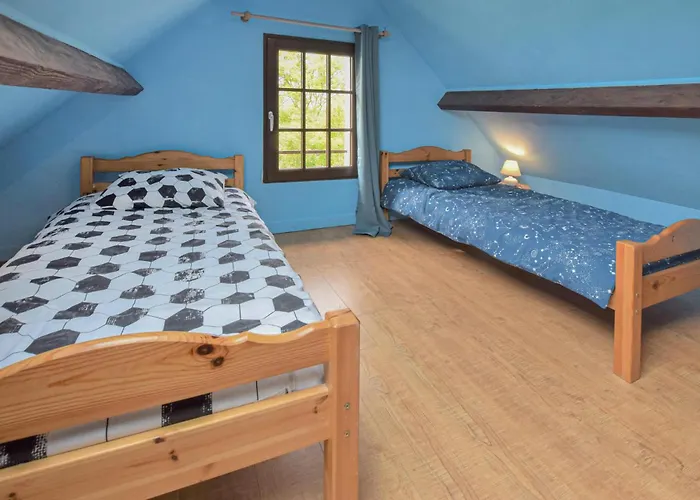 3 Bedroom Amazing In Grandmesnil